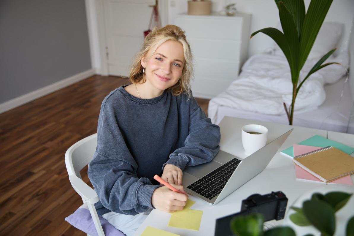 Student learning online