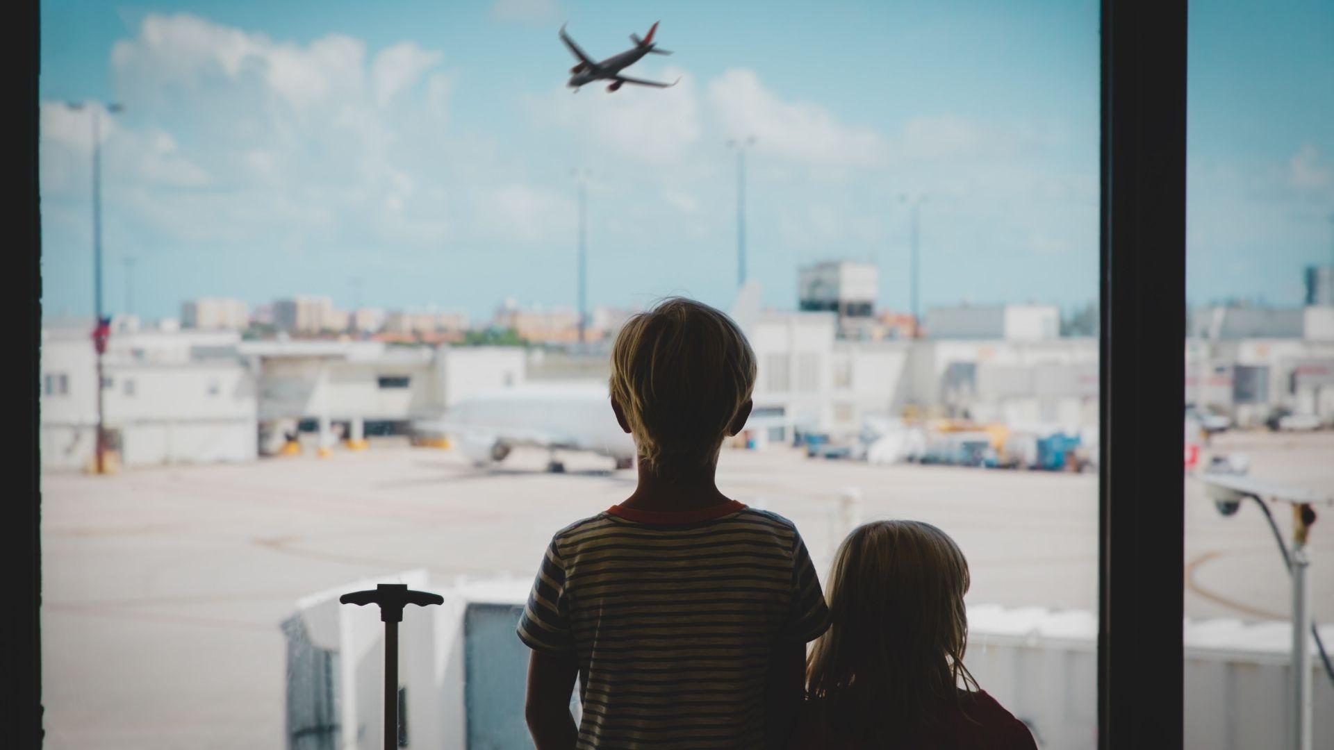 The Ultimate Guide to Location-Independent Education for Digital Nomad Families
