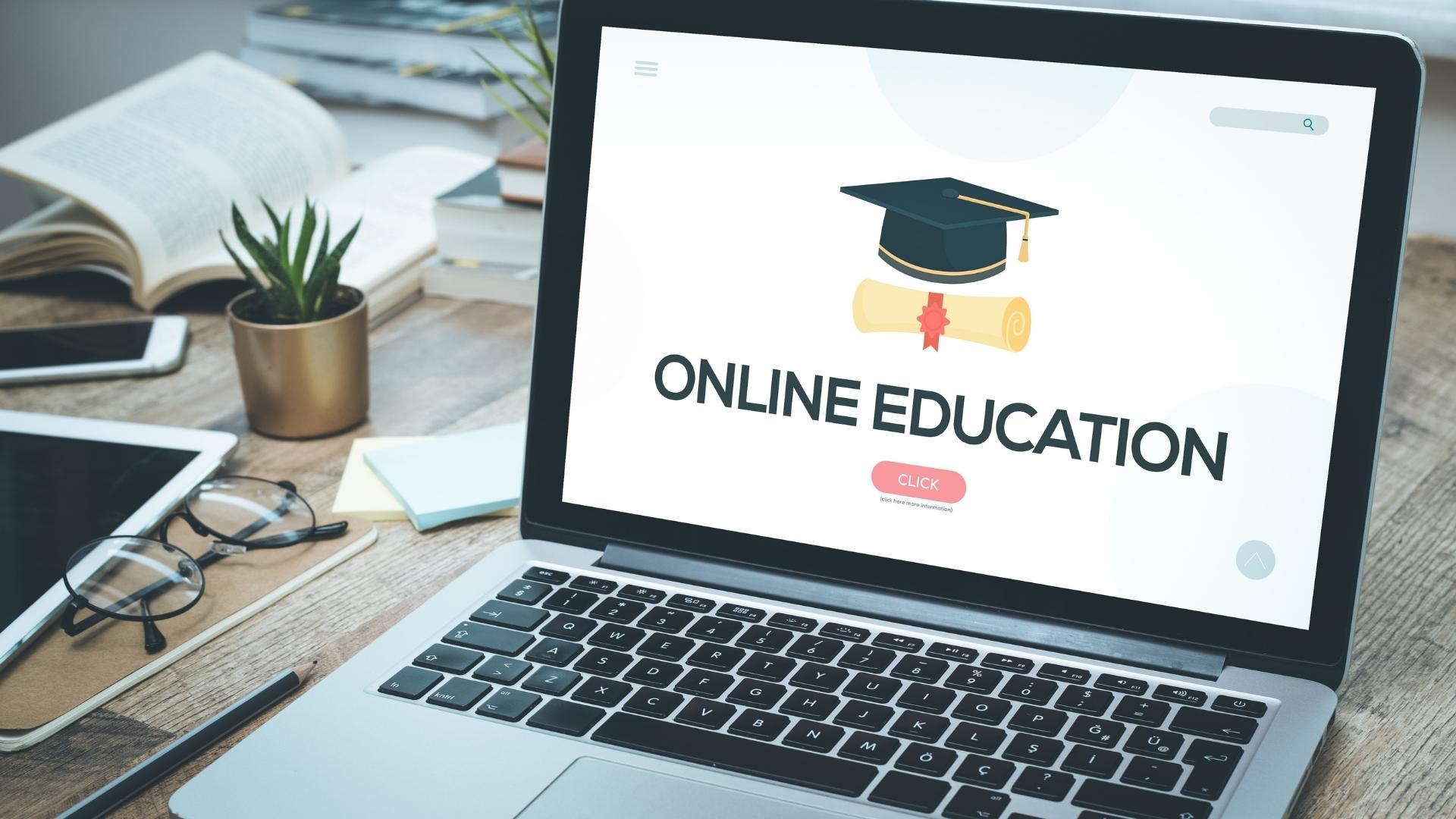 How Online Education Provides Flexibility and Support
