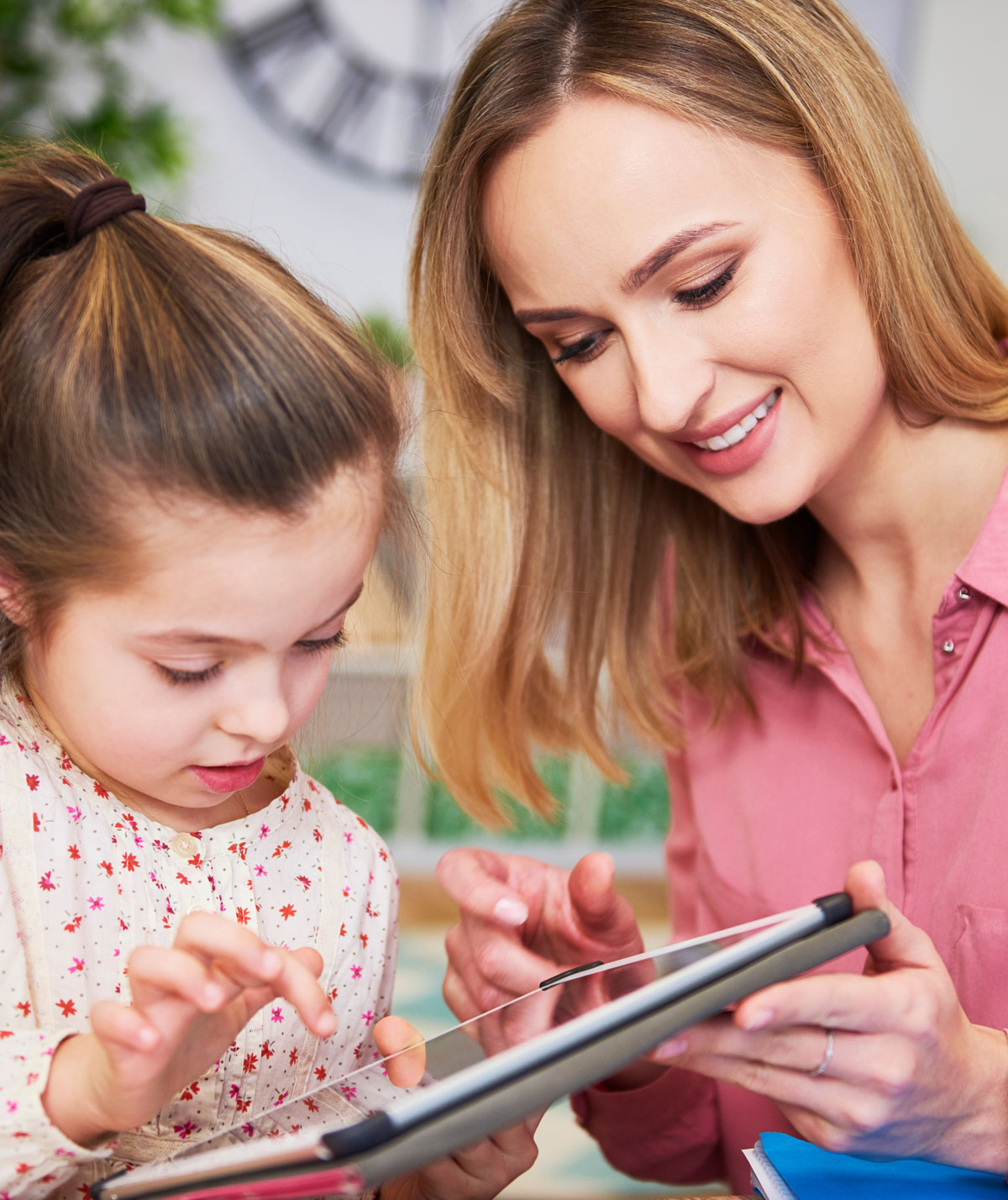 daughter-mother-tablet-large image