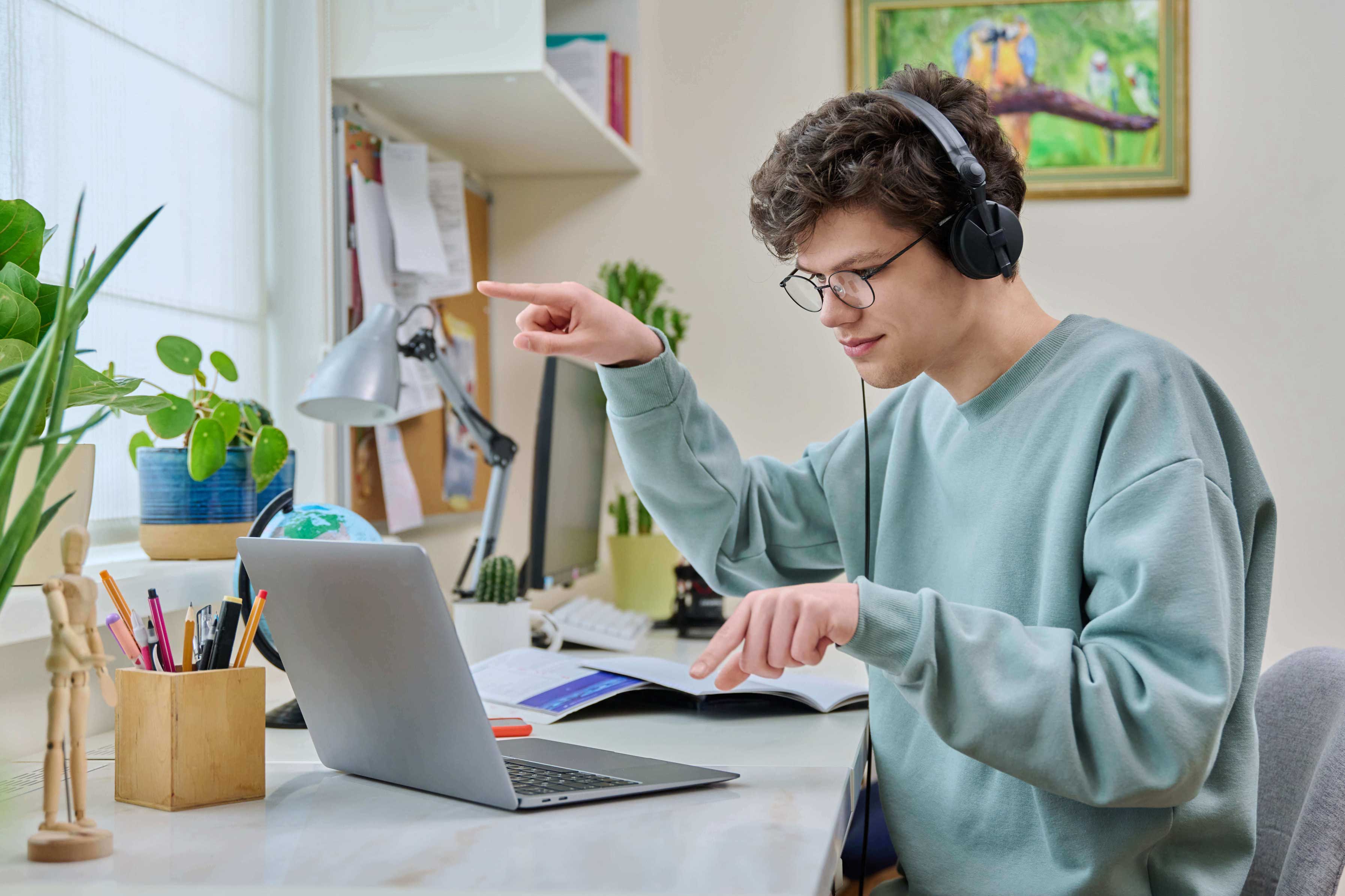 Online Dual Credit: Earn College Credits in High School